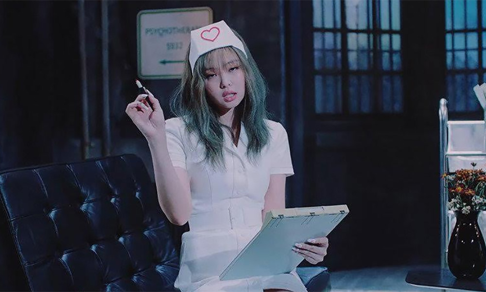 Blackpink minta maaf 'terlanjur' sensasikan pakaian jururawat